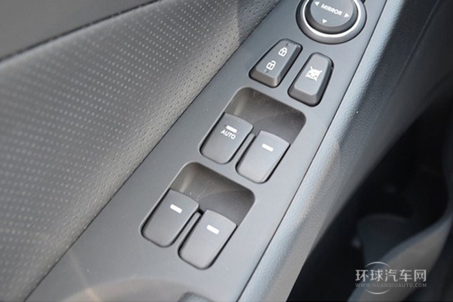 2014款 2.0L 自動(dòng)尊貴版