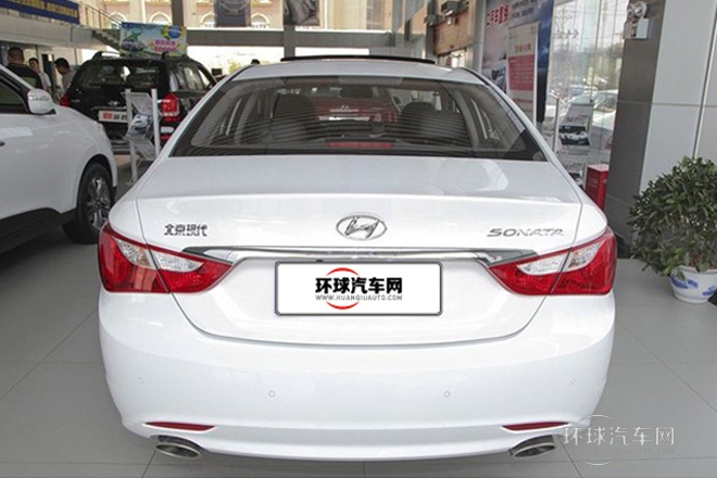 2014款 2.0L 自動尊貴版