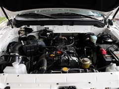 2013款 2.4L豪華型