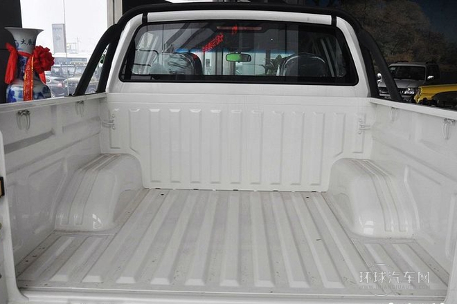 2013款 2.2L豪華型