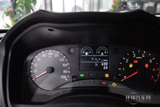 2013款 2.2L豪華型