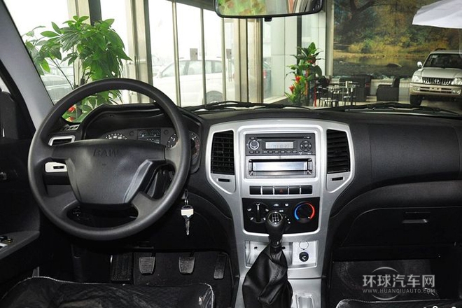 2013款 2.2L豪華型