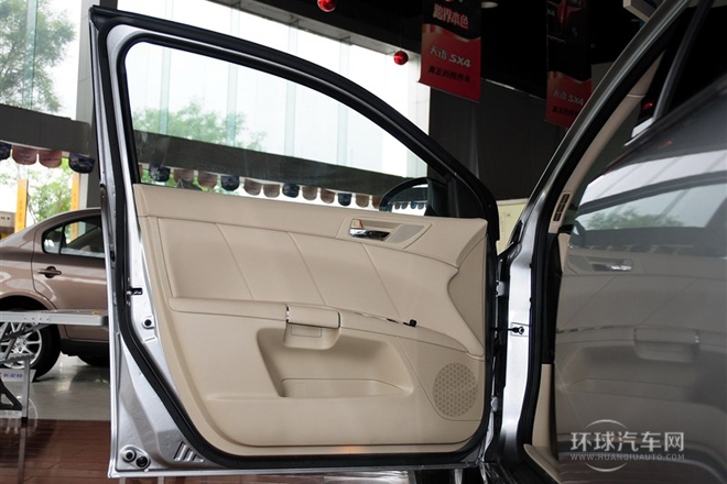 2011款 2.4L四驅豪華導航版