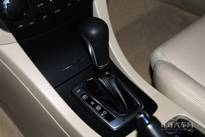 2011款 2.4L四驅豪華導航版