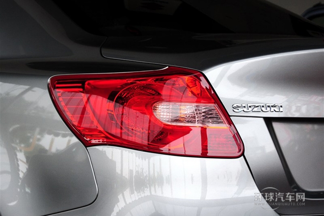 2011款 2.4L四驅(qū)豪華導(dǎo)航版