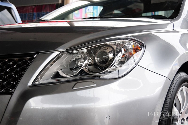 2011款 2.4L四驅(qū)豪華導(dǎo)航版