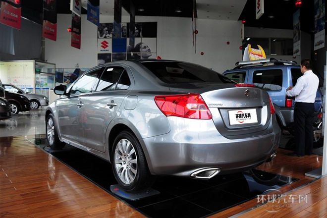 2011款 2.4L四驅豪華導航版