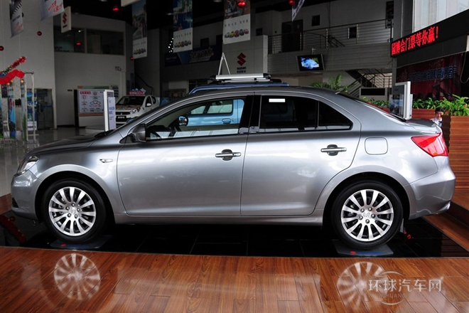 2011款 2.4L四驅豪華導航版