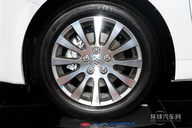 2011款 2.4L兩驅手動標準版