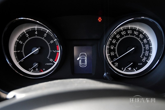 2011款 2.4L兩驅手動標準版