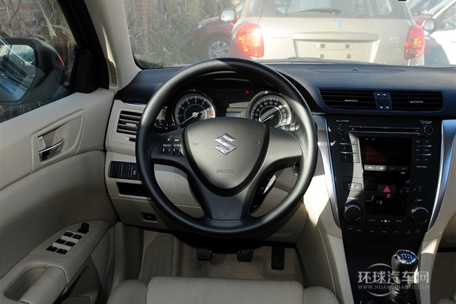 2011款 2.4L兩驅(qū)手動(dòng)標(biāo)準(zhǔn)版