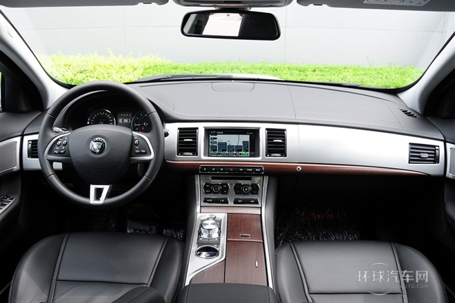 2015款 XF 2.0T 風華版