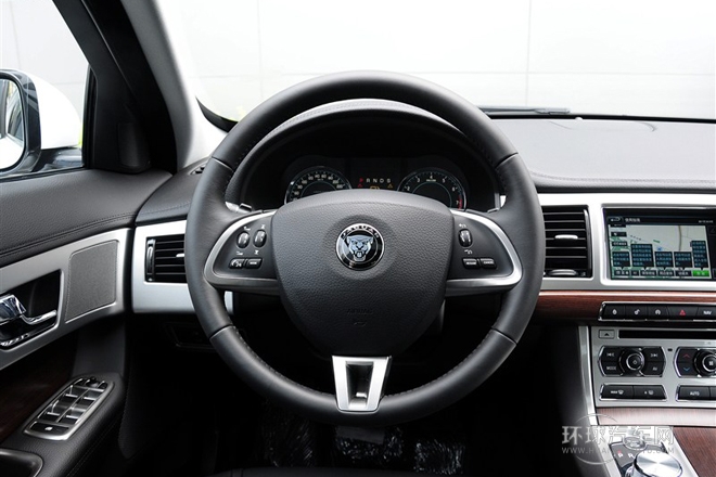 2015款 XF 2.0T 風華版