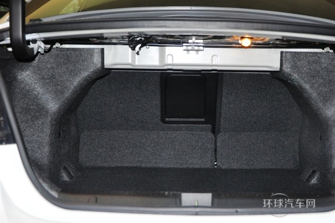 2011款 2.4L兩驅豪華導航版