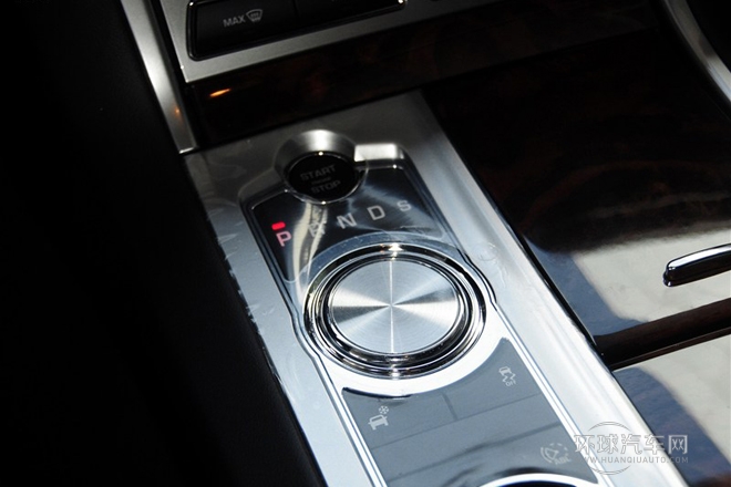 2015款 XF 2.0T 豪華版