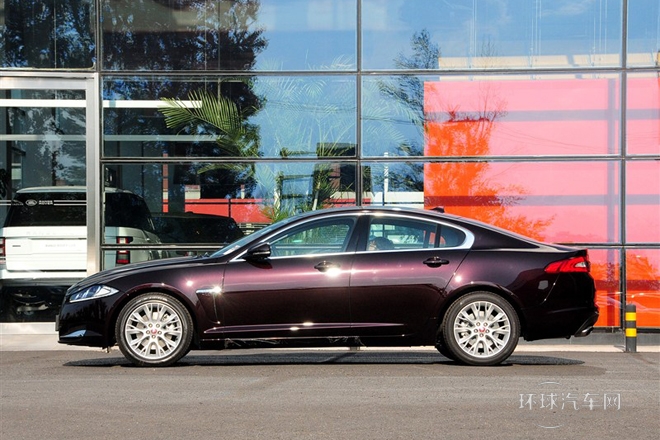 2015款 XF 2.0T 奢華版