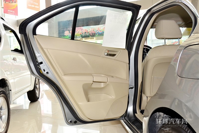 2011款 2.4L兩驅(qū)CVT標(biāo)準(zhǔn)版