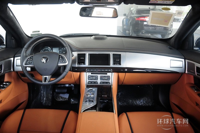 2015款 XF 2.0T 奢華版