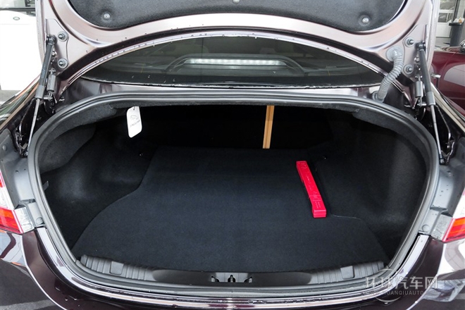 2015款 XF 2.0T 奢華版