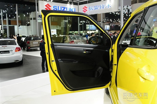 2014款 1.6L CVT兩驅(qū)豪華版