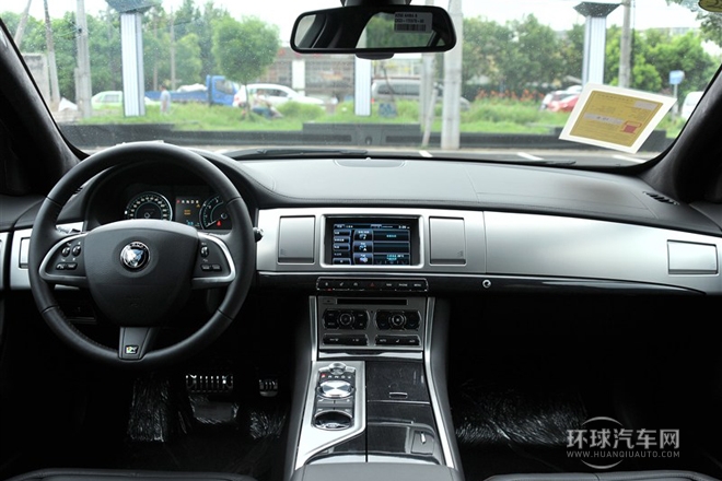 2015款 XF 3.0 SC R-Sport 豪華版