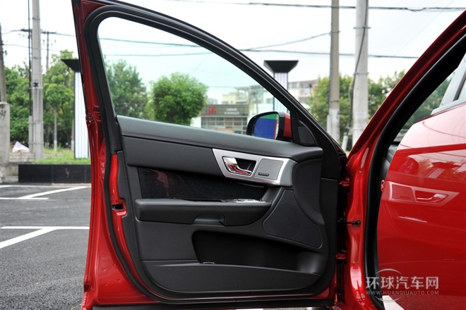 2015款 XF 3.0 SC R-Sport 豪華版