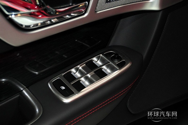 2015款 XF 3.0 SC R-Sport 奢華版