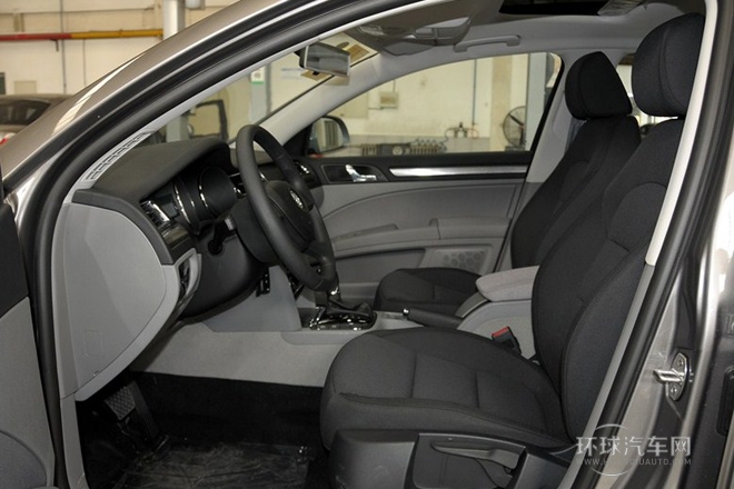 2013款 1.4TSI DSG紳仕版