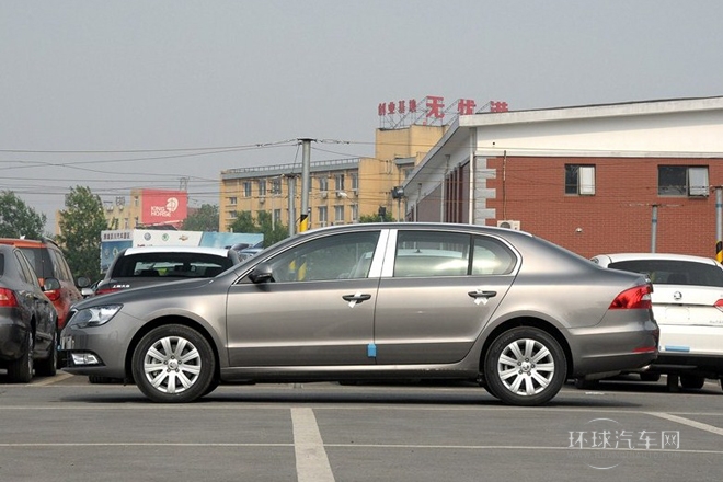 2013款 1.4TSI DSG紳仕版