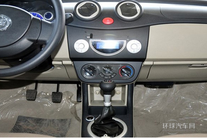 2012款 冠軍版 1.3L 手動標(biāo)準(zhǔn)型