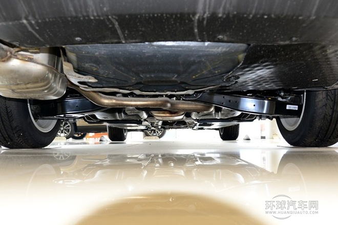 2013款 1.8TSI 手動名仕版