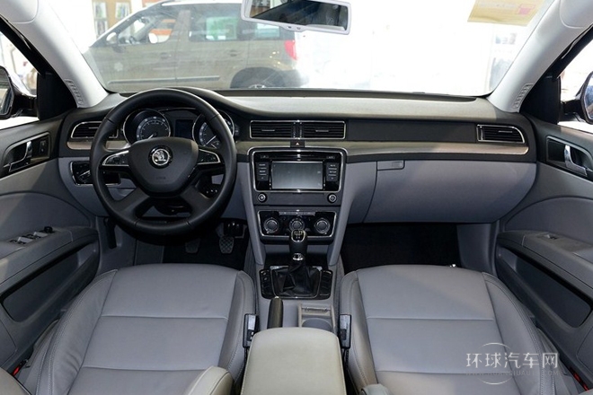 2013款 1.8TSI 手動名仕版