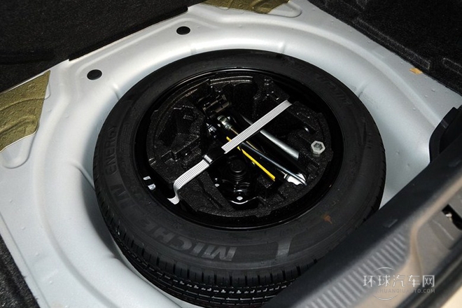 2013款 1.8TSI 自動名仕版