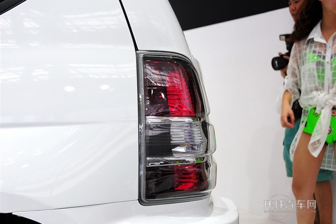 2014款 1.6L 手動(dòng)豪華版