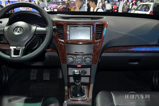 2014款 1.6L 手動(dòng)豪華版