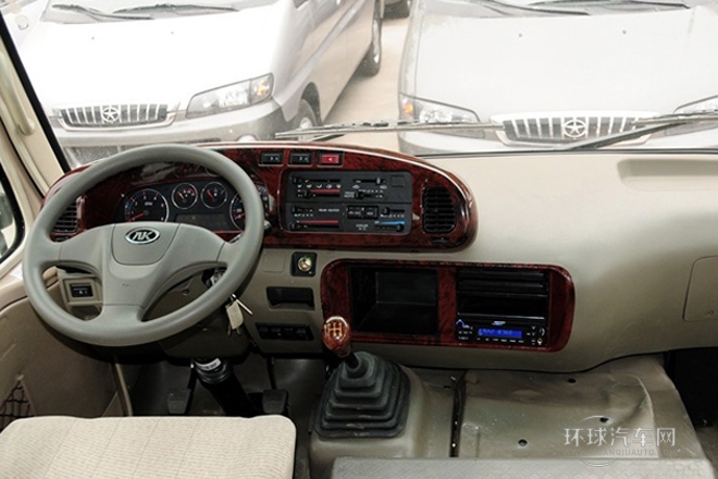 2010款 2.2L汽油高級版