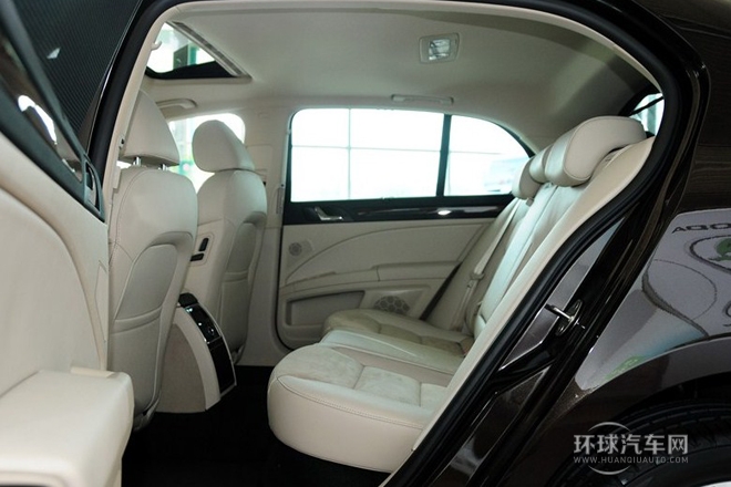 2013款 2.0TSI DSG尊仕版