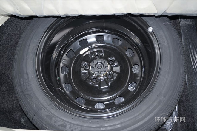 2013款 1.5L 自動尊貴型