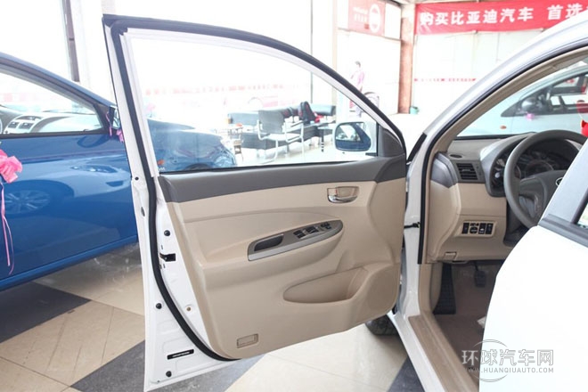 2012款 1.5L 手動舒適型