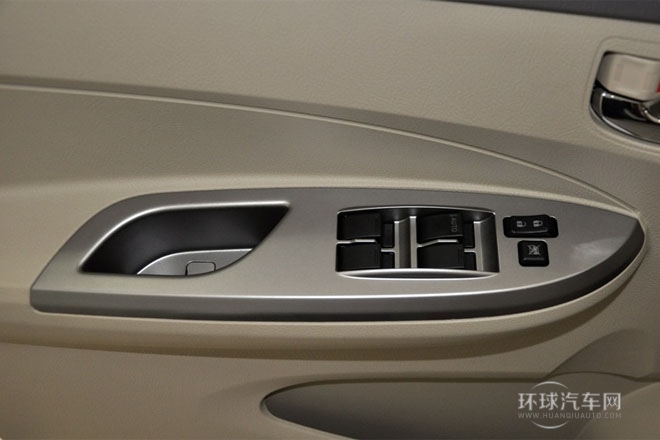 2012款 1.5L 手動舒適型