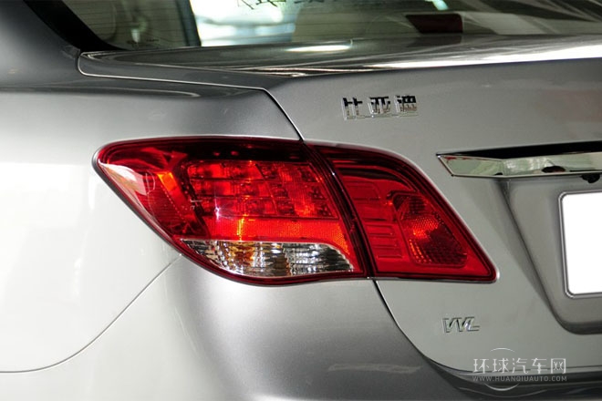 2012款 1.5L 手動尊貴型