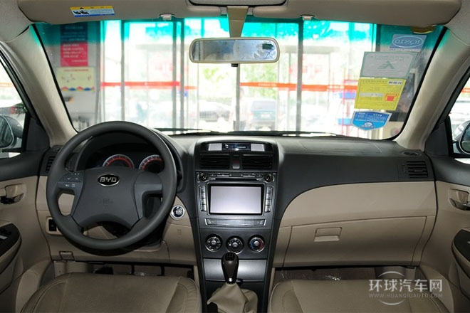 2012款 1.5L 手動(dòng)尊貴型