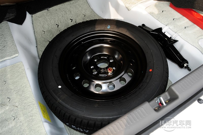 2014款 1.5L 手動(dòng)旗艦版