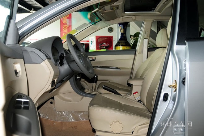 2012款 1.5L 手動尊貴型