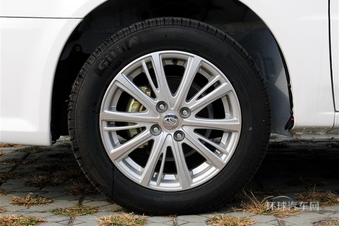 2014款 1.5L 手動旗艦版