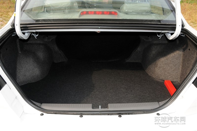 2014款 1.5L 手動旗艦版