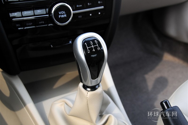 2014款 1.5L 手動旗艦版