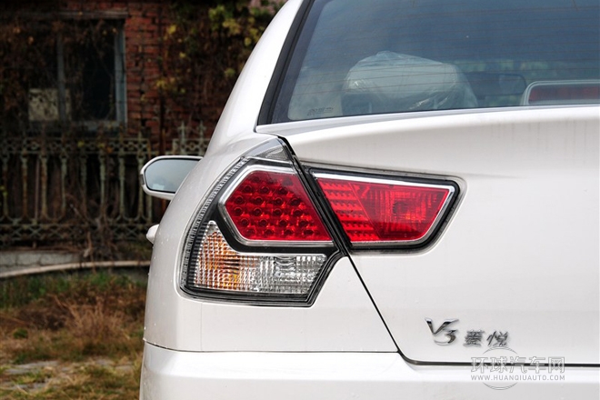 2014款 1.5L 手動(dòng)旗艦版