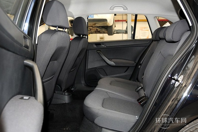 2014款 1.6L 自動(dòng)樂(lè)享版