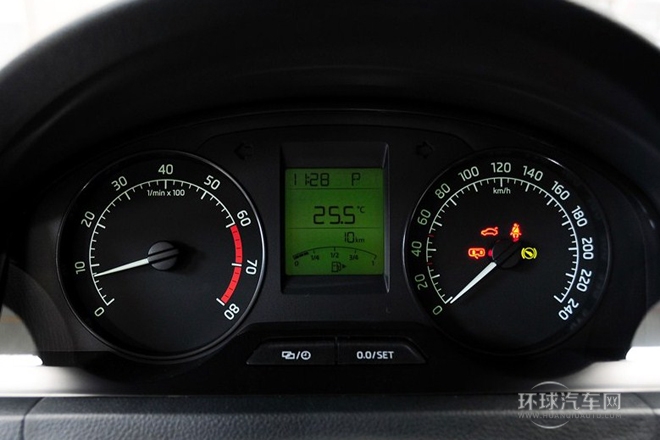 2014款 1.6L 自動樂享版